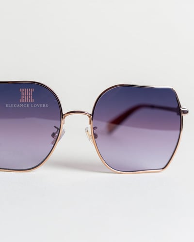 نظارة شمسية نسائية ماركة كوتش