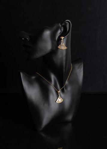 طقم سلسال + حلق بولغاري ديزاين ماركة Elegance Love...