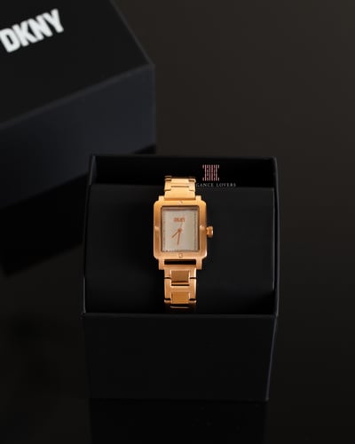 ساعة نسائية ماركة دكني NY6663