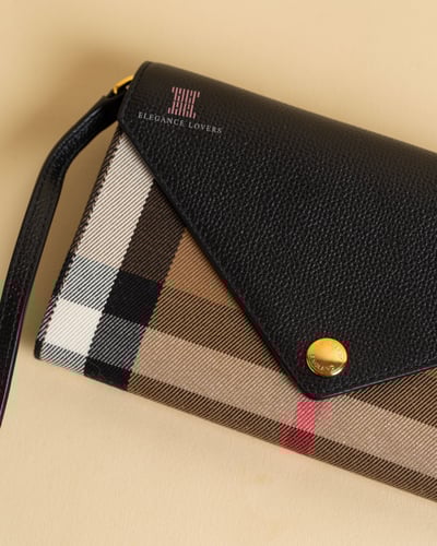 محفظة/شنطة كروس ماركة بربري - Black Flap