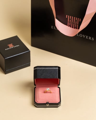 خاتم فضة Gold Cushion مطلي ذهب مُرصّع بحجر المويسن...