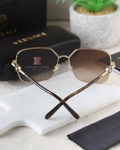 نظارة شمسية نسائية ماركة فرزاتشي