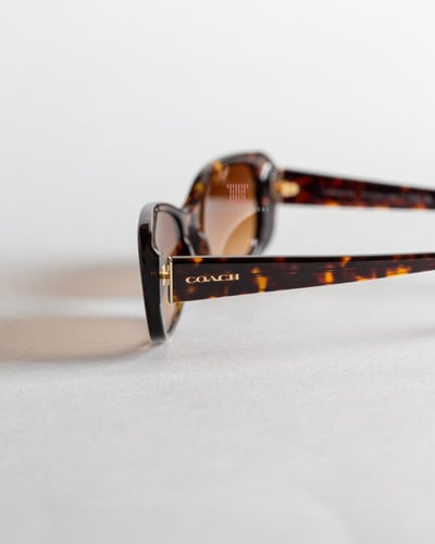 نظارة شمسية نسائية ماركة كوتش