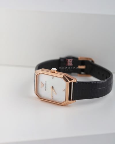 ساعة نسائية ماركة امبريو ارماني