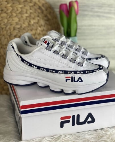 حذاء نسائي ماركة فيلا