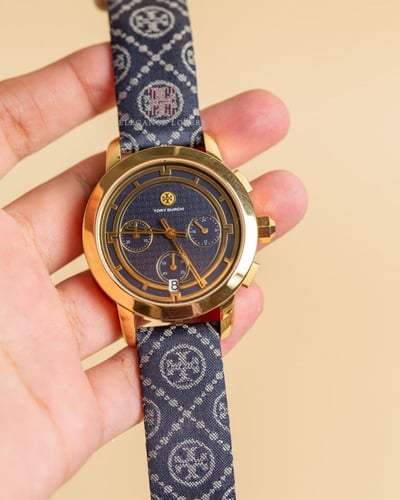 ساعة نسائية ماركة توري بورش TBW1038