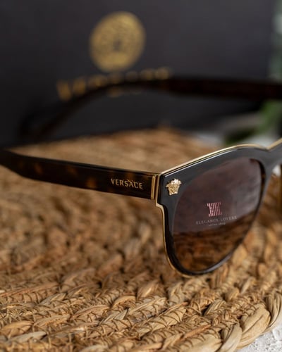 نظارة شمسية نسائية ماركة فرزاتشي - Brown VE2198