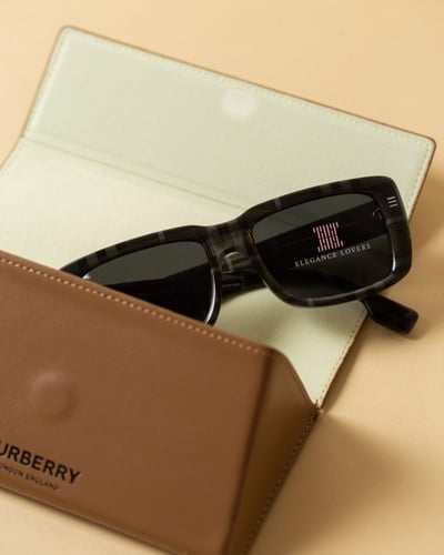 نظارة شمسية مناسبة للجنسين ماركة بربري Dark Logo