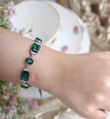 إسوارة كريستال مطلي ماركة جيفنشي