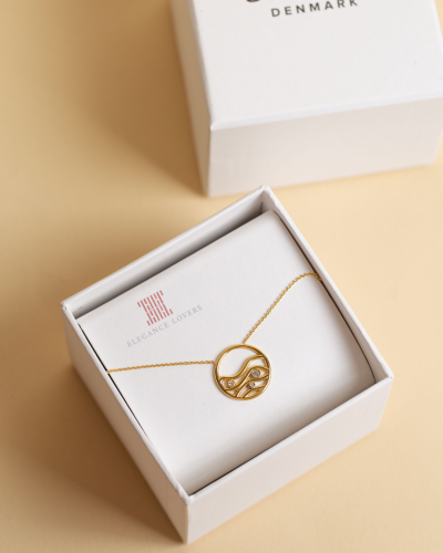 سلسال كريستال ماركة سكيجان