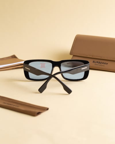 نظارة شمسية مناسبة للجنسين ماركة بربري