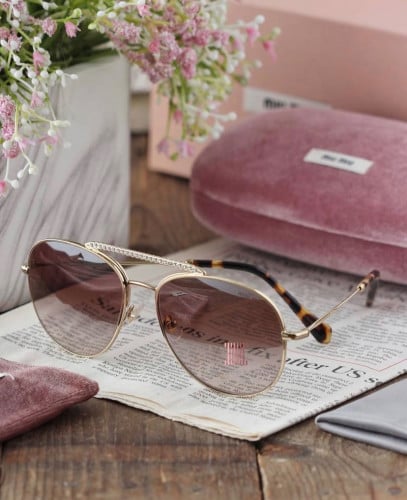 نظارة شمسية نسائية ماركة ميو ميو - Miu Miu Brown C...