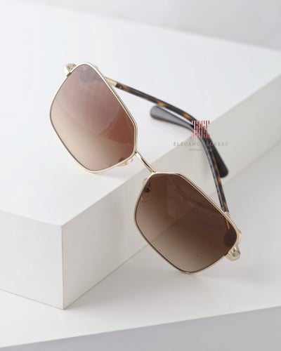 نظارة شمسية نسائية ماركة فرزاتشي