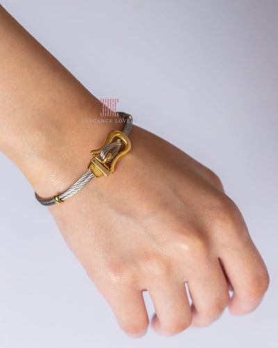إسوارة مطلية ذهب ماركة شاريول BONIFACIO BANGLE