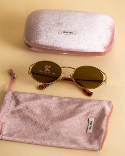 نظارة شمسية نسائية ماركة ميو ميو MU52YS - Brown