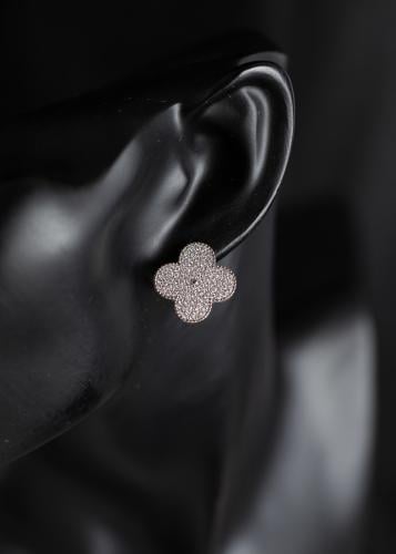 حلق فان كليف ديزاين كريستال ماركة Elegance Lovers