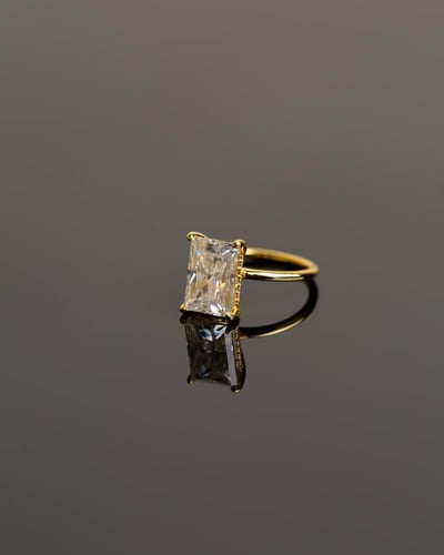 طقم خواتم (Gold Radiant Set) فضة مُرصعة بحجر الموي...