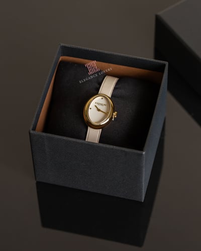ساعة نسائية ماركة كوتش - Oval White Strap