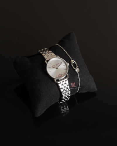 طقم نسائي ساعة + إسوارة ماركة كوتش - Silver & Pink...