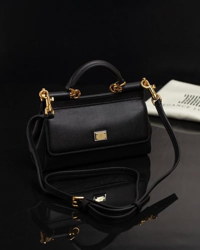 شنطة تصميم D&G جلد طبيعي إيطالي فاخر أسود ماركة El...