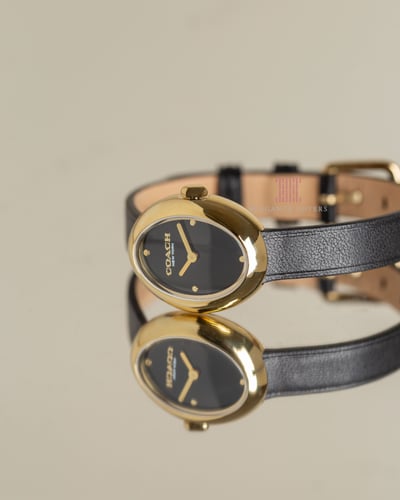 ساعة نسائية ماركة كوتش - Oval Black Strap