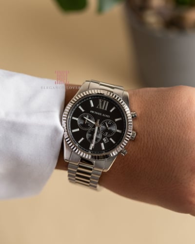 طقم رجالي ساعة + محفظة بطاقات ماركة مايكل كورس MK1...