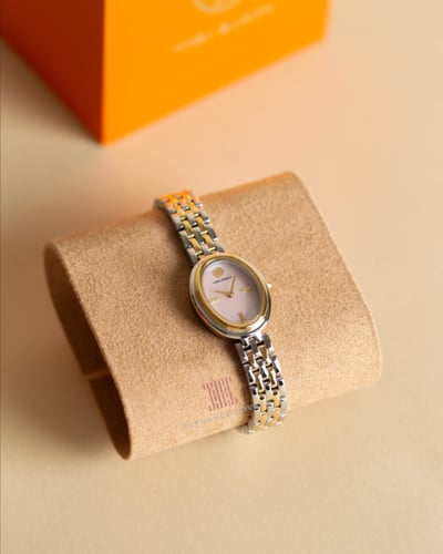 ساعة نسائية ماركة توري بورش TBW6039 Oval Pearl Pin...