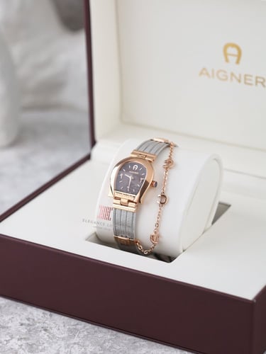 طقم نسائي ساعة + إسوارة + محفظة بطاقات ماركة اقنر...