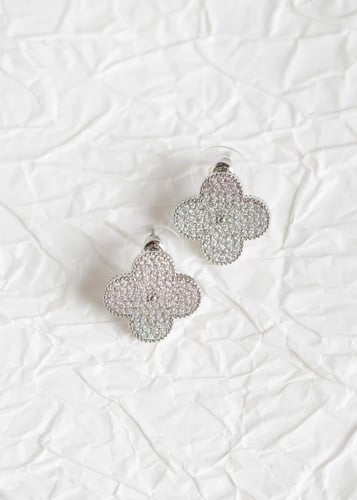 حلق فان كليف ديزاين كريستال ماركة Elegance Lovers