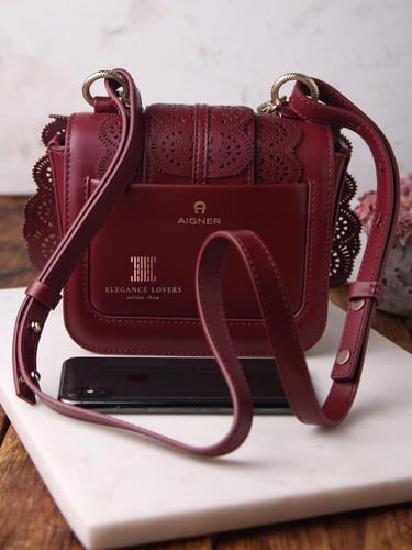 شنطة كروس ماركة Burgundy Danteel - AIGNER