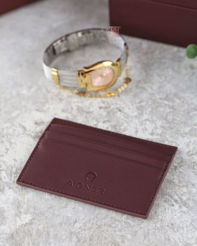 طقم نسائي ساعة + إسوارة + محفظة بطاقات ماركة اقنر...