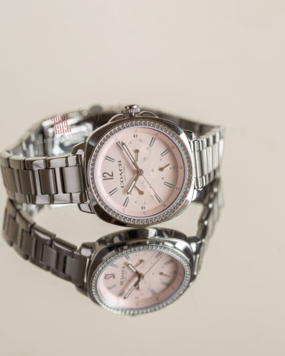 ساعة نسائية ماركة كوتش Kitt Chronograph Silver