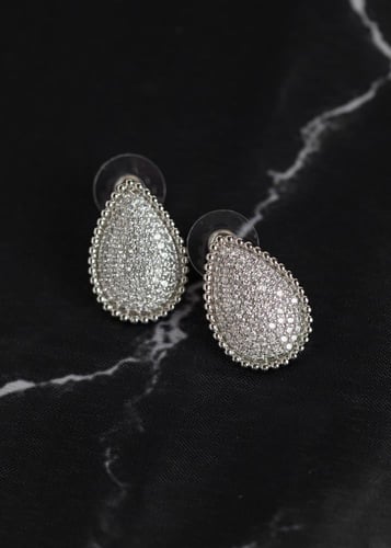 حلق بوشرون ديزاين مطلي ذهب ماركة Elegance Lovers