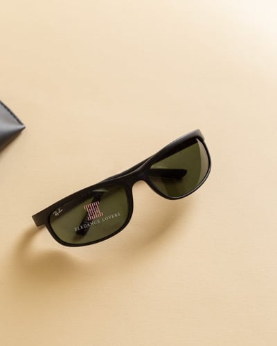 نظارة شمسية رجالية ماركة ريبان - Ray-Ban RB2027 Bl...
