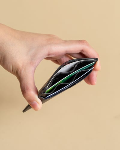 محفظة بطاقات ماركة جست كافالي - Black Classic