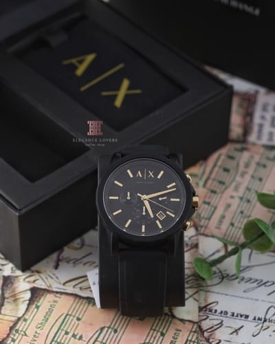 طقم ساعة رجالية مع تاق لشنط السفر ماركة ارماني اكس...