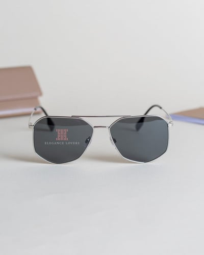 نظارة شمسية رجالية ماركة بربري BE3139