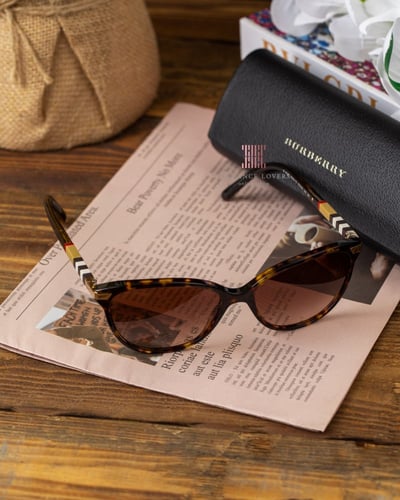 نظارة شمسية نسائية ماركة بربري BE4216 Brown