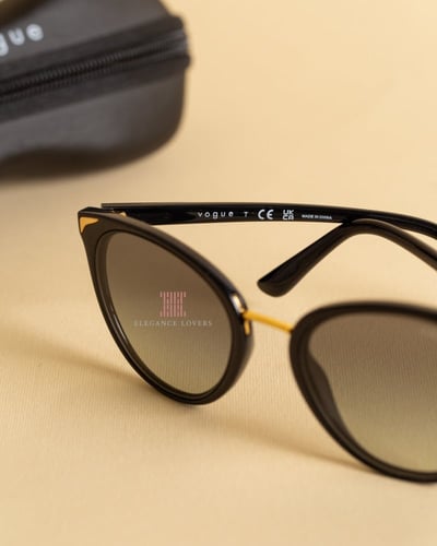 نظارة شمسية نسائية ماركة فوج - Cat Eye Black