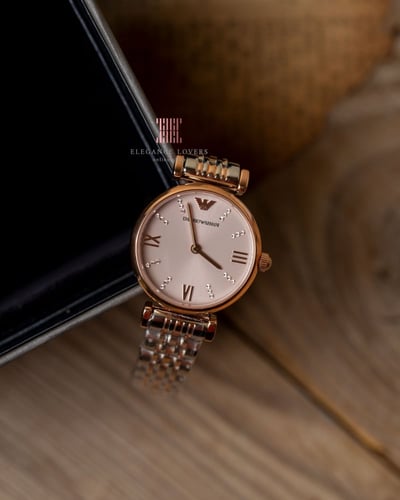 ساعة نسائية كريستال ماركة امبريو ارماني AR11223