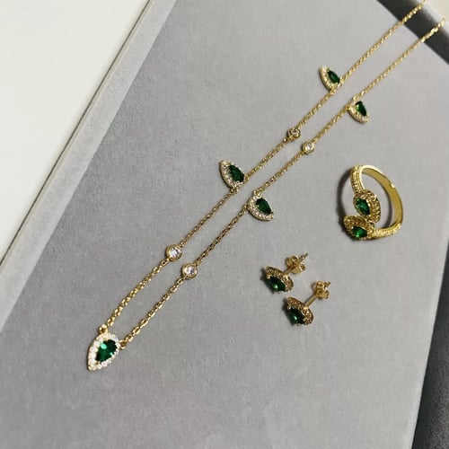 طقم زيركون 3 قطع بالحجر الاخضر