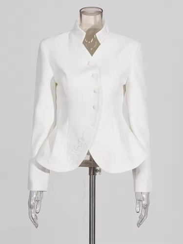 بدله قطعتين