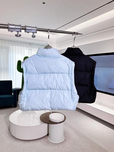 جاكيت برادا