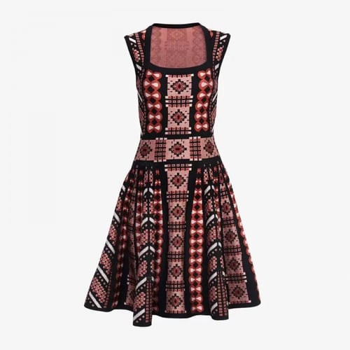 فستان قصير انيق