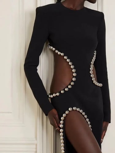 فستان سهرة مفتوح الظهر