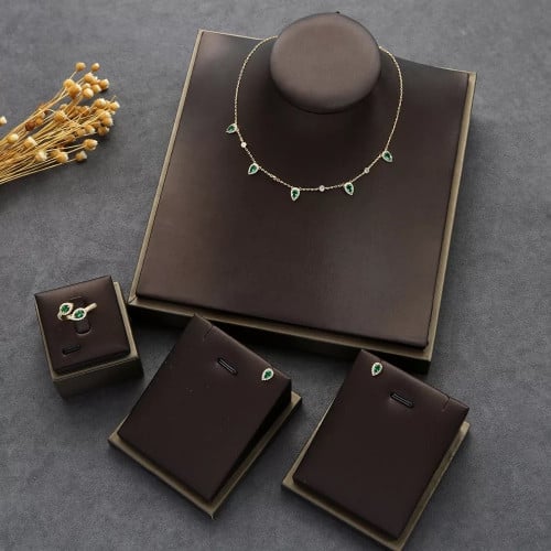 طقم زيركون 3 قطع بالحجر الاخضر