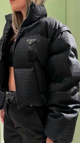 جاكيت برادا