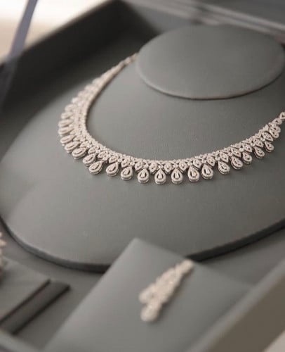 طقم فضي راقي