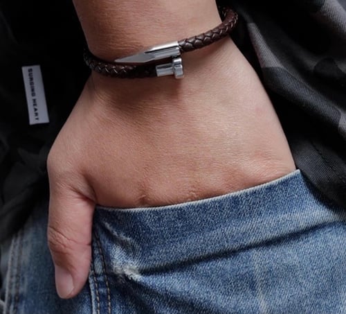 اساوره رجاليه جلد مقاومه للصدا