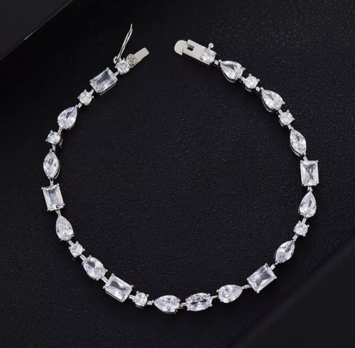 اساورة زيركون فاخر